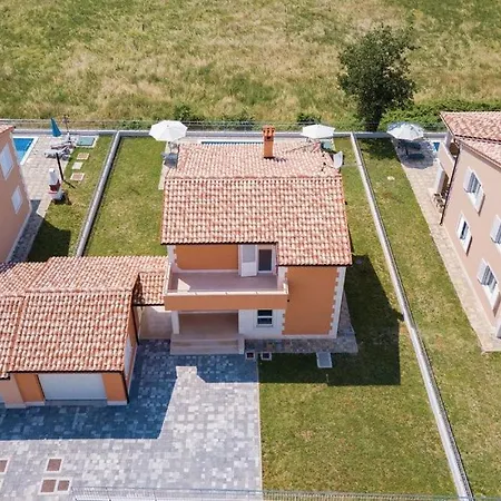 Villas In Villa *
