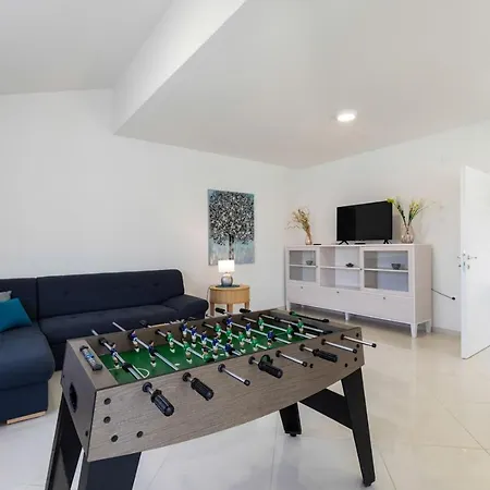 Villas In Villa *