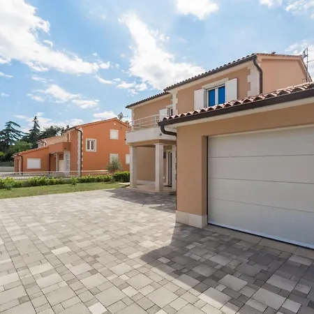 Villas In