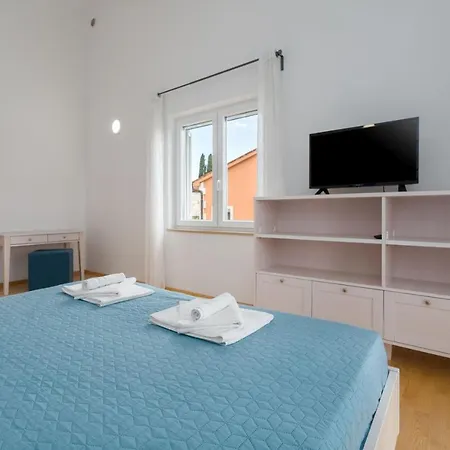 Villa Villas In *